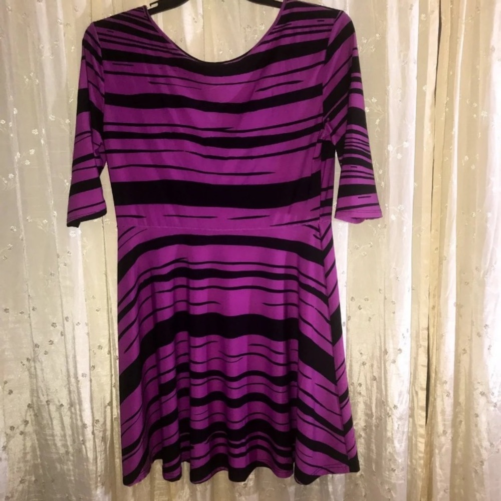 Fun Dress - Picture 4 of 5